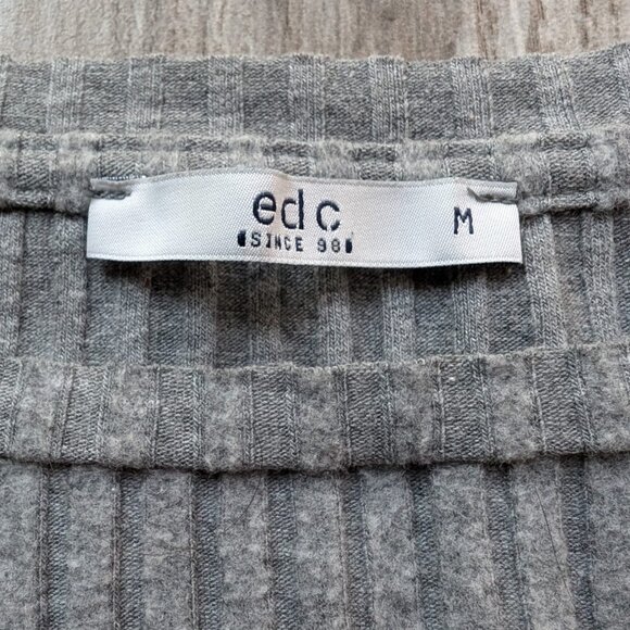 EDC Esprit Grey Ribbed Long Sleeve Ruffle Front Top Women’s Size M - Picture 2 of 5